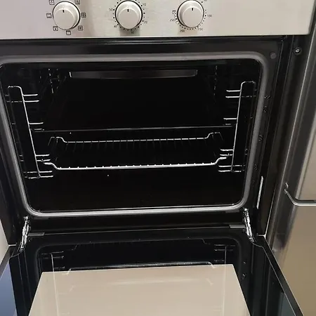 Apartamento Piso Moderno Con Garaje En El Centro De *