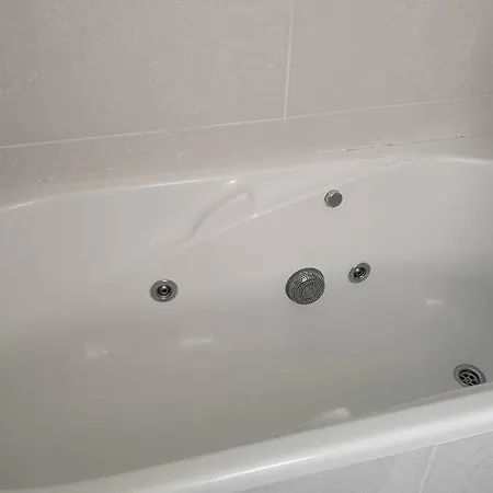 Piso Moderno Con Garaje En El Centro De Apartment