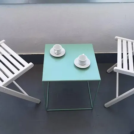 Piso Moderno Con Garaje En El Centro De ヴィーゴ