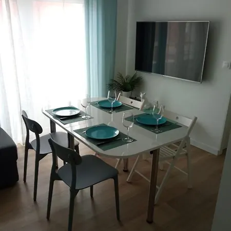 Piso Moderno Con Garaje En El Centro De * Vigo