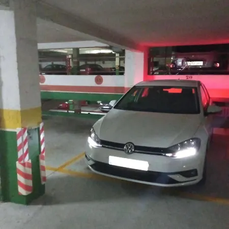 Piso Moderno Con Garaje En El Centro De