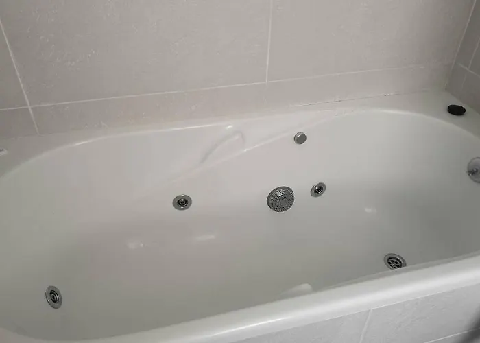 Piso Moderno Con Garaje En El Centro De Daire